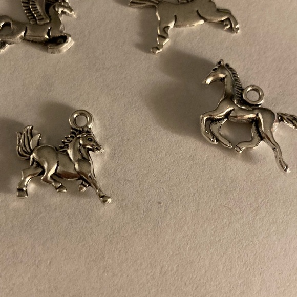 Lot of 6 charms/pendants horse theme for jewelry - Picture 3 of 4